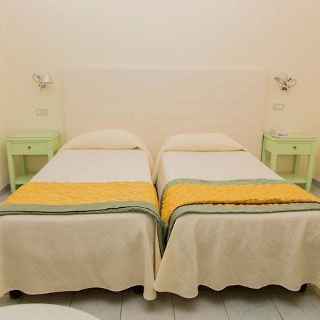 Hotel Il Mulino Capo dʼOrlando Extérieur photo