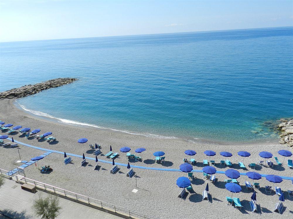 Hotel Il Mulino Capo dʼOrlando Extérieur photo